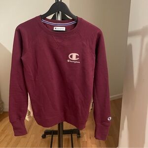 Champion sweater size xs, burgundy